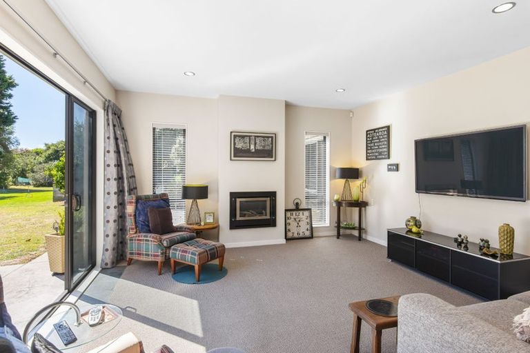 Photo of property in 3 Wood Leigh, Paraparaumu Beach, Paraparaumu, 5032