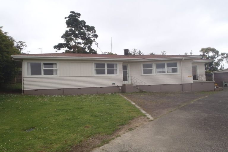 Photo of property in 37 Meilland Place, Glen Eden, Auckland, 0602