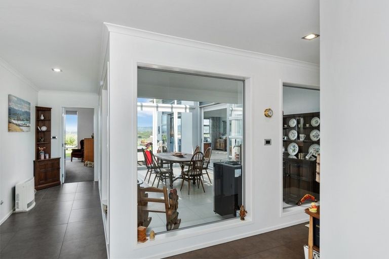 Photo of property in 16 Holyoake Terrace, Omokoroa, 3114