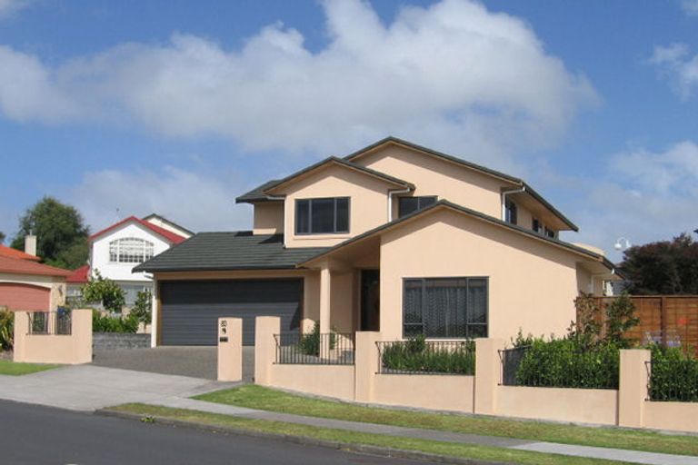Photo of property in 83 Marina View Drive, West Harbour, Auckland, 0618