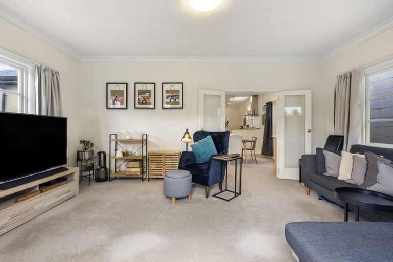 Photo of property in 41 Burma Road, Khandallah, Wellington, 6035