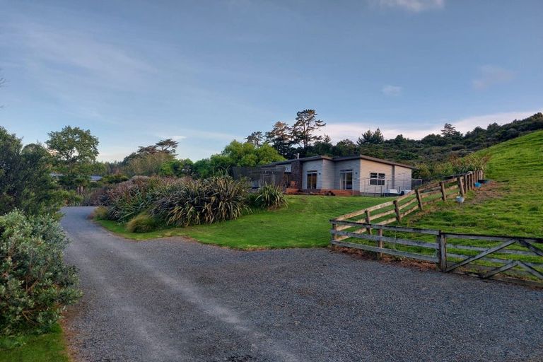 Photo of property in 327 Ahuroa Road, Puhoi, Warkworth, 0994