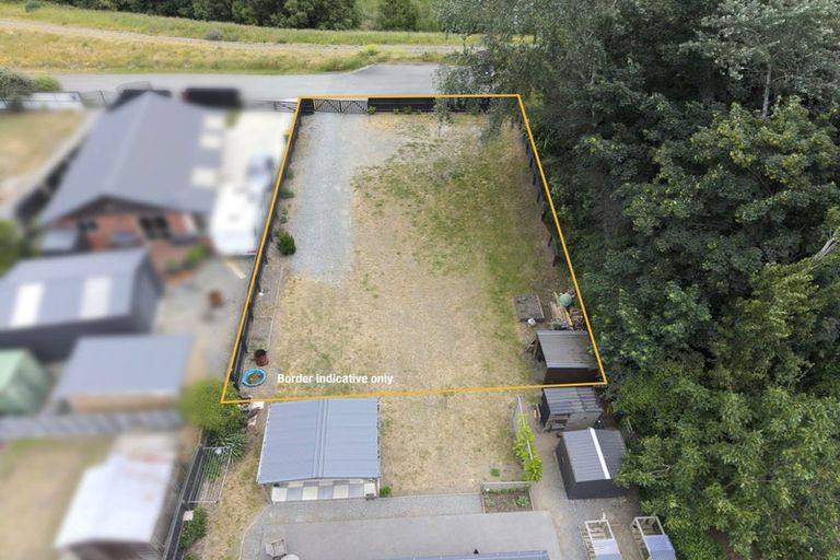Photo of property in 12 Gillespies Road, Kainga, Christchurch, 8083