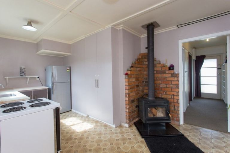 Photo of property in 52 Matai Street, Castlecliff, Whanganui, 4501