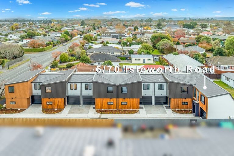 Photo of property in 6/70 Isleworth Road, Bishopdale, Christchurch, 8053