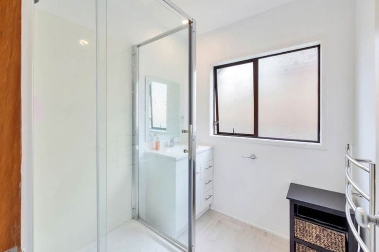 Photo of property in 1/22 Stredwick Drive, Torbay, Auckland, 0630