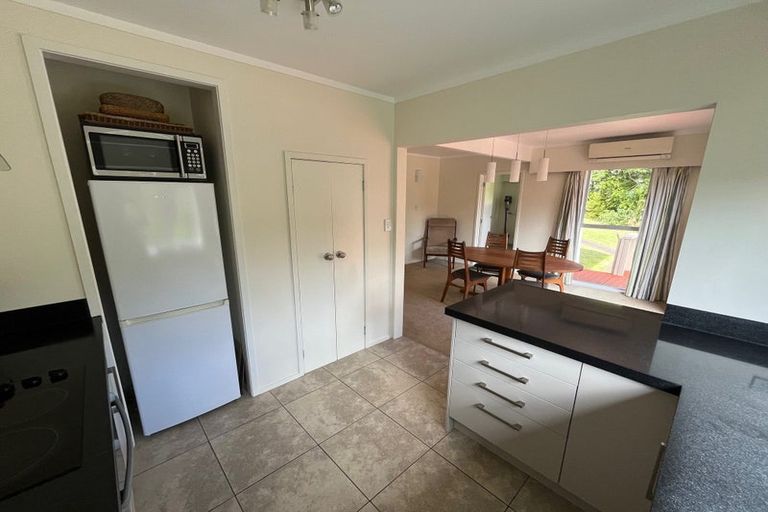 Photo of property in 6 Nea Place, Hillcrest, Auckland, 0627