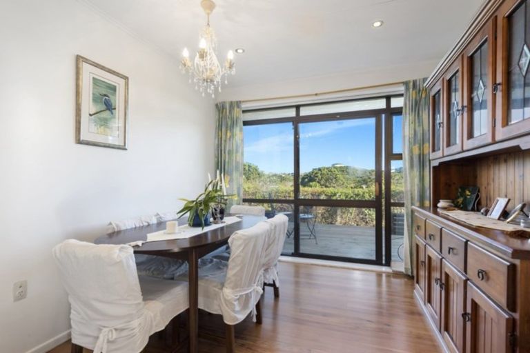 Photo of property in 22 Wilson Grove, Normandale, Lower Hutt, 5010
