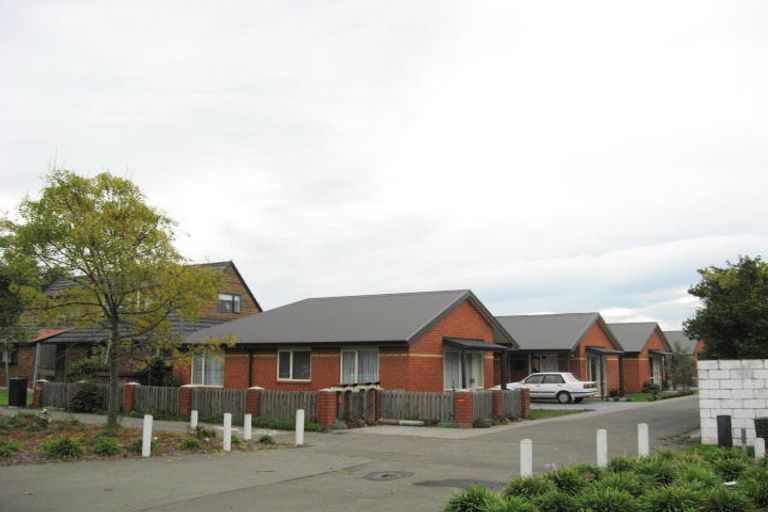 Photo of property in 1/156 Main South Road, Sockburn, Christchurch, 8042