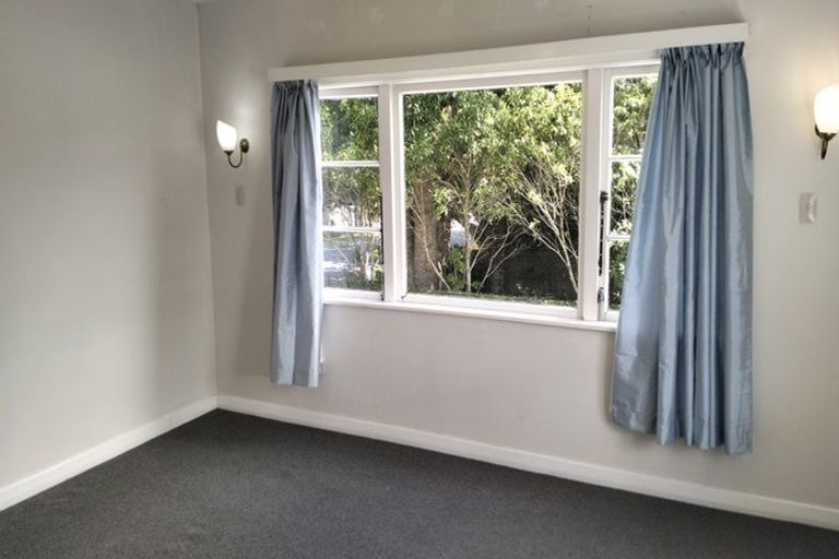 Photo of property in 3 Golf Road, Heretaunga, Upper Hutt, 5018