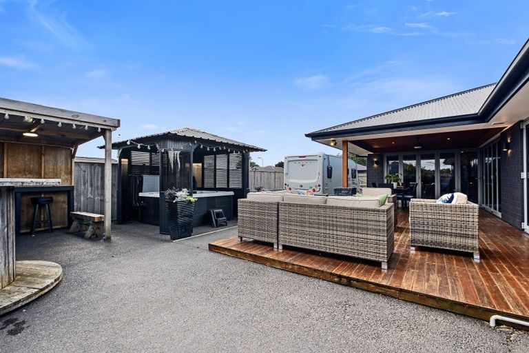 Photo of property in 17 Dreaver Drive, Waitara, 4320