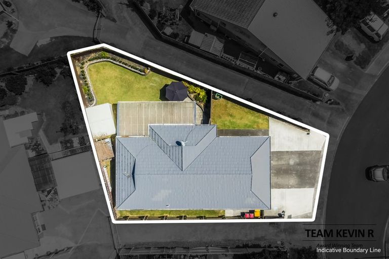 Photo of property in 10 Royalpark Place, Favona, Auckland, 2024