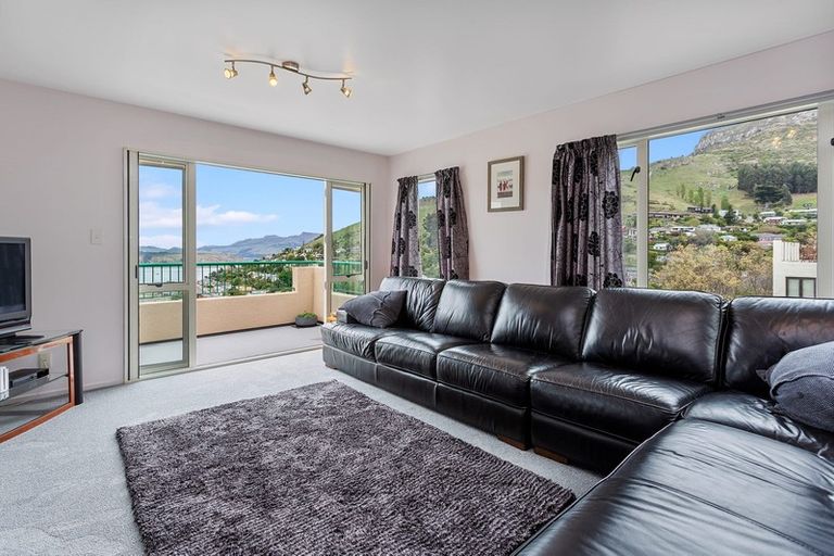 Photo of property in 16 Dudley Road, Lyttelton, 8082
