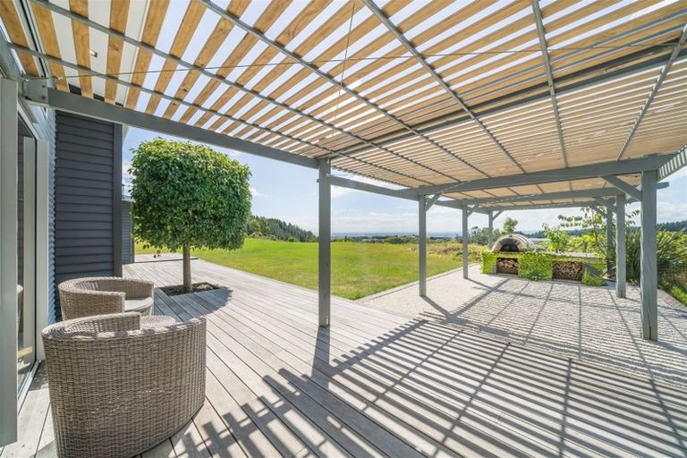 Photo of property in 8 Ridgeview Road, Aokautere, Palmerston North, 4471