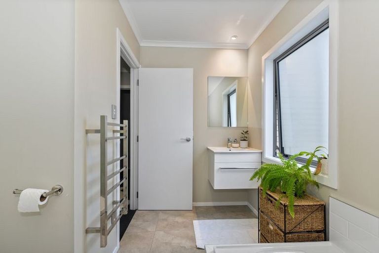 Photo of property in 14 Anna Jean Crescent, Flagstaff, Hamilton, 3210