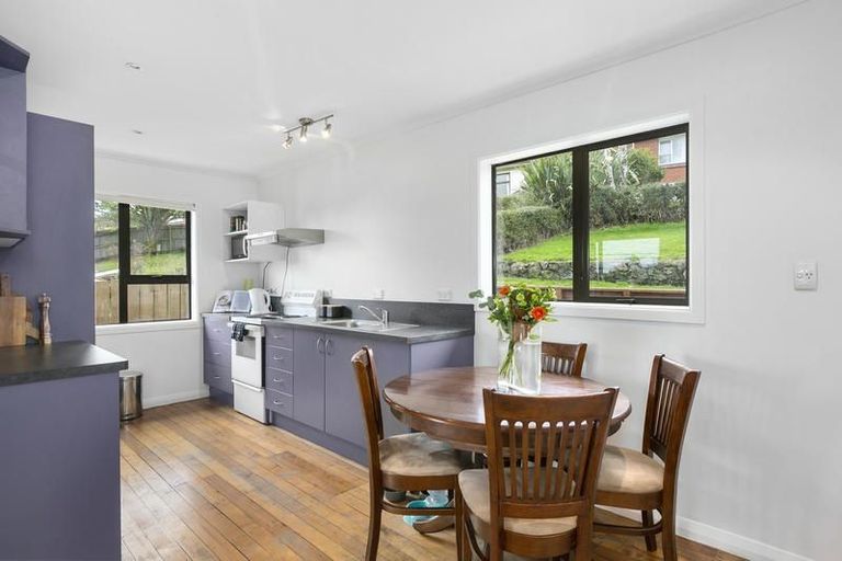 Photo of property in 15 Waldron Crescent, Green Island, Dunedin, 9018