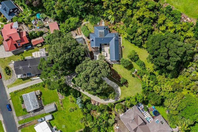 Photo of property in 10 Zita Avenue, Matakatia, Whangaparaoa, 0930