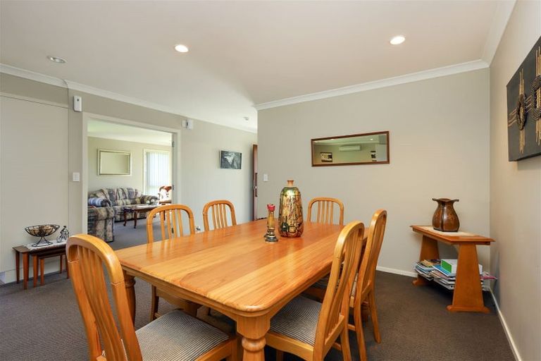 Photo of property in 18 Lowry Place, Frimley, Hastings, 4120