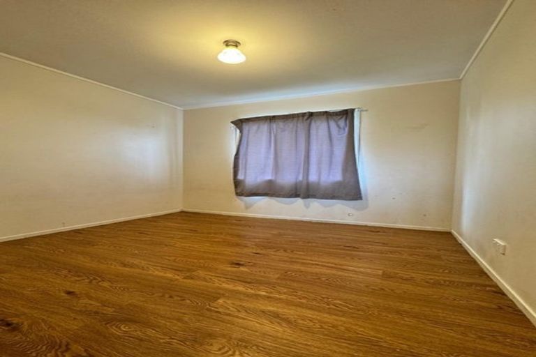 Photo of property in 22 Olive Crescent, Papatoetoe, Auckland, 2025