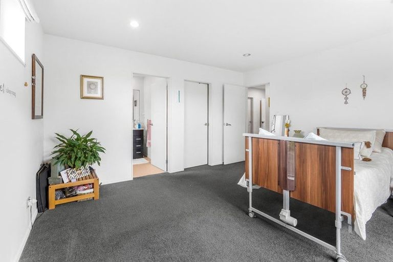 Photo of property in 17 Barwick Place, Huntington, Hamilton, 3210