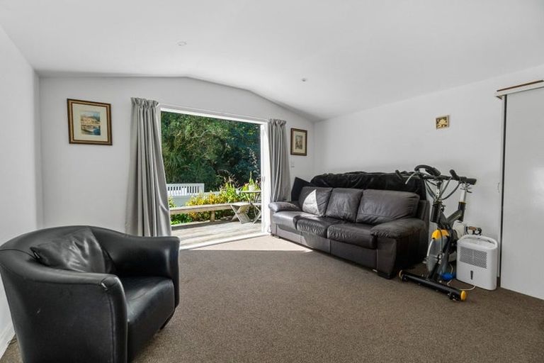 Photo of property in 31 Valley Road, Titirangi, Auckland, 0604