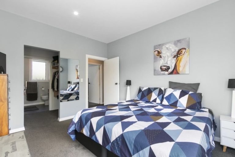 Photo of property in 865 High Street, Boulcott, Lower Hutt, 5011