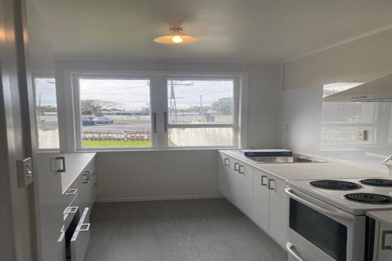 Photo of property in 419-421 Kotuku Street, Camberley, Hastings, 4120