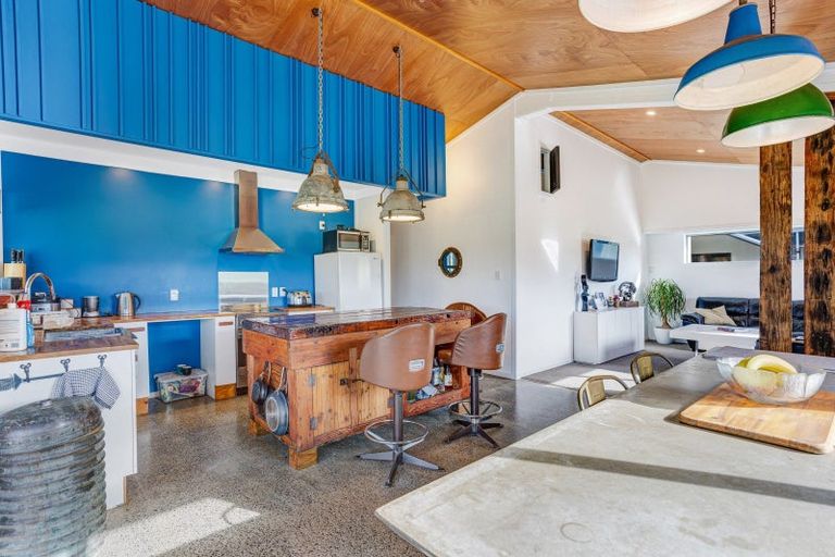 Photo of property in 170 Pomona Road, Kumeu, 0891
