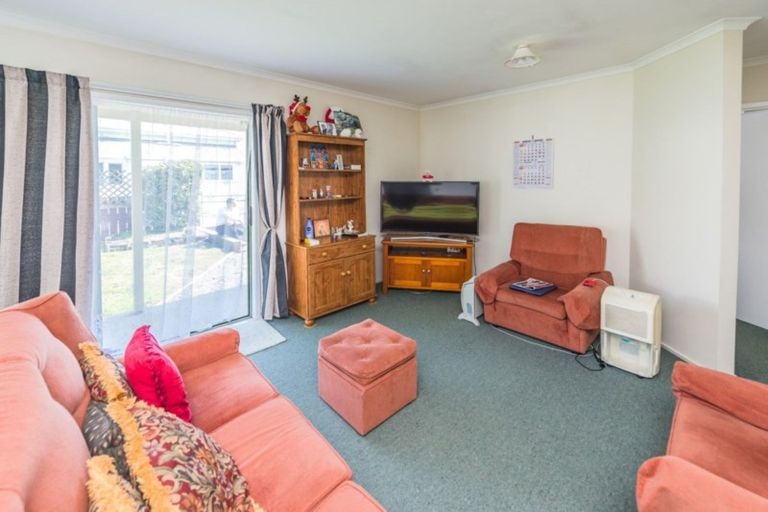 Photo of property in 16a Carlton Avenue, Gonville, Whanganui, 4501
