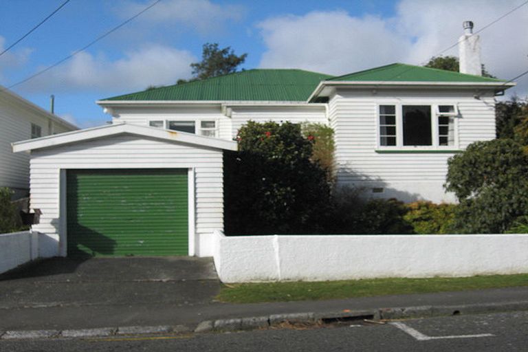 Photo of property in 27 Monaghan Avenue, Karori, Wellington, 6012