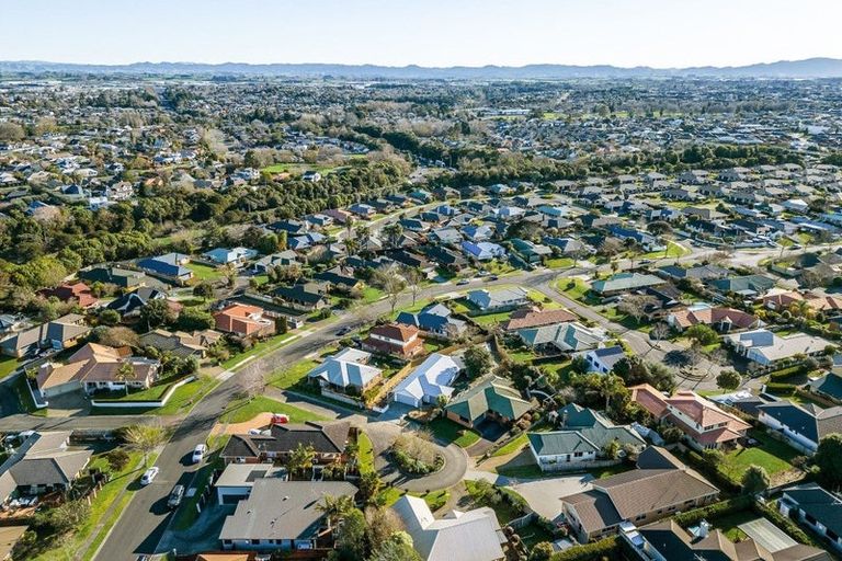 Photo of property in 3 Mcleod Mews, Rototuna, Hamilton, 3210