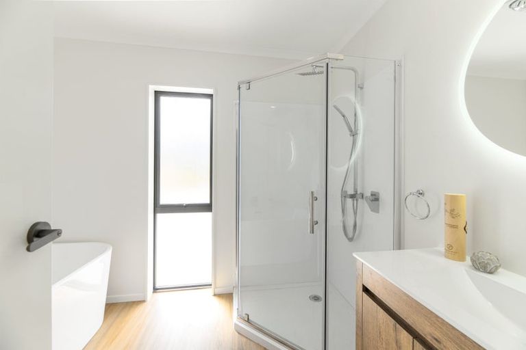 Photo of property in 26a Scarlock Avenue, Browns Bay, Auckland, 0630