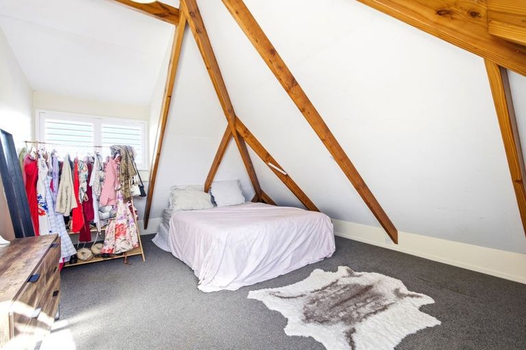 Photo of property in 105 Royal Park Drive, Parklands, Christchurch, 8083