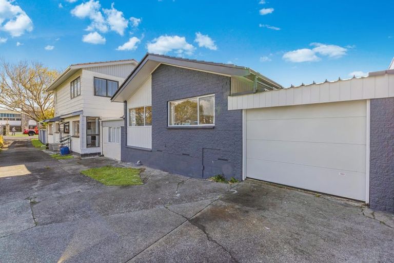 Photo of property in 2/19 Maich Road, Manurewa, Auckland, 2102