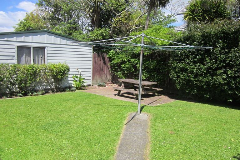 Photo of property in 2 Saint James Avenue, Boulcott, Lower Hutt, 5011