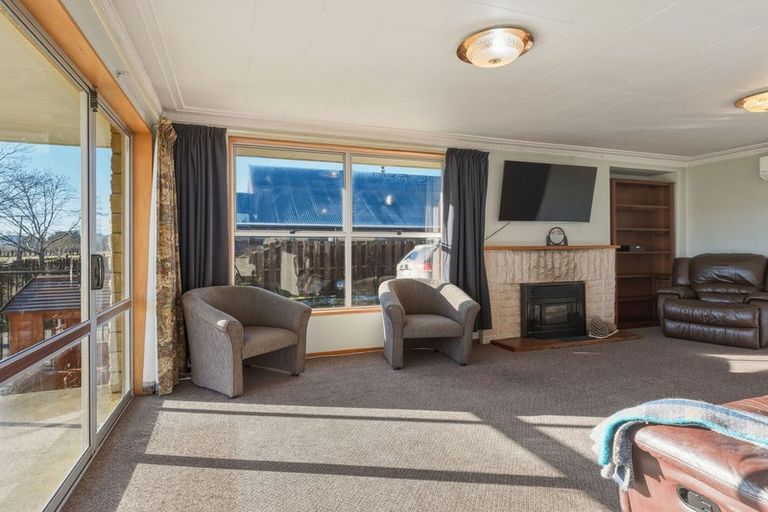 Photo of property in 16 Burraness Street, Palmerston, 9430