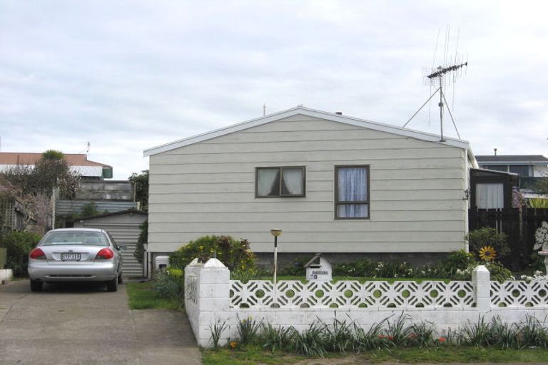 Photo of property in 28 Karyn Street, Castlecliff, Whanganui, 4501