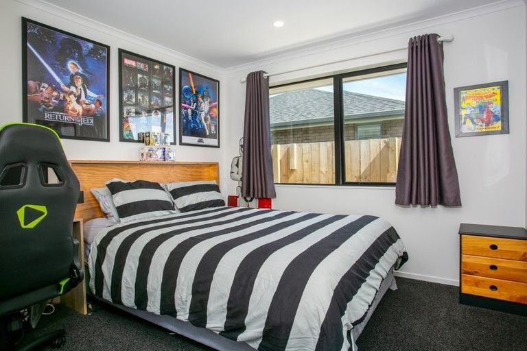 Photo of property in 33 Ruru Street, Cambridge, 3434