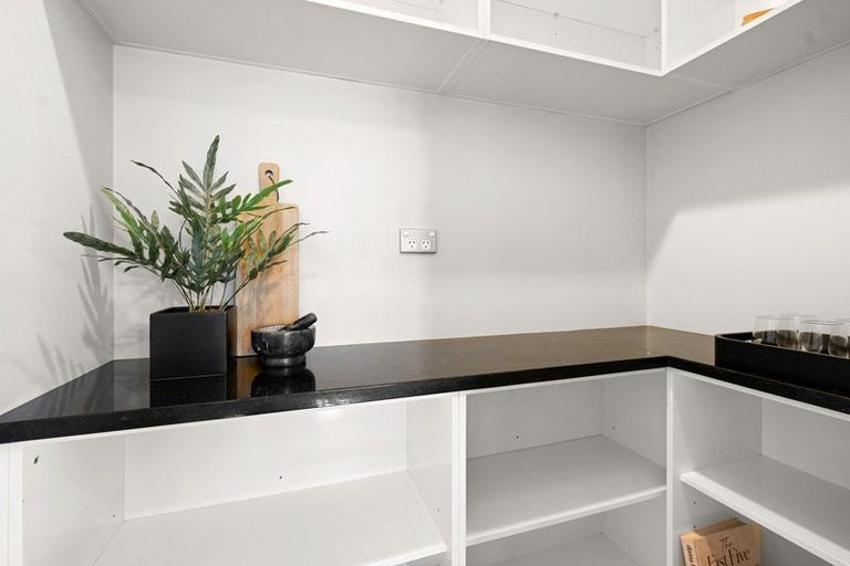 Photo of property in 33 Tupelo Street, Pukete, Hamilton, 3200