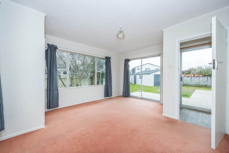 Photo of property in 8 Lee Place, Bader, Hamilton, 3206