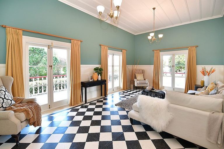 Photo of property in 14 Nelson Street, Helensville, 0800