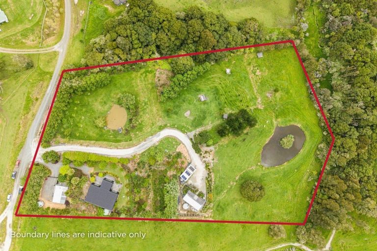 Photo of property in 47 Lupis Way, Kaiwaka, 0573