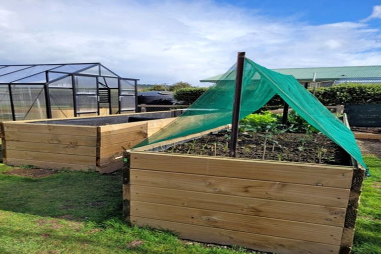 Photo of property in 24 King Street, Coalgate, 7673