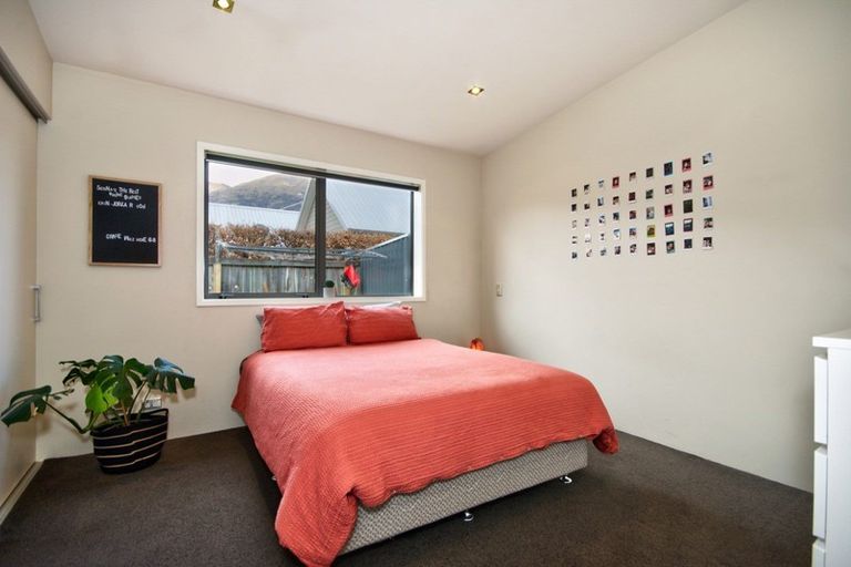 Photo of property in 9 Haddow's Place, Lake Hayes, Queenstown, 9304