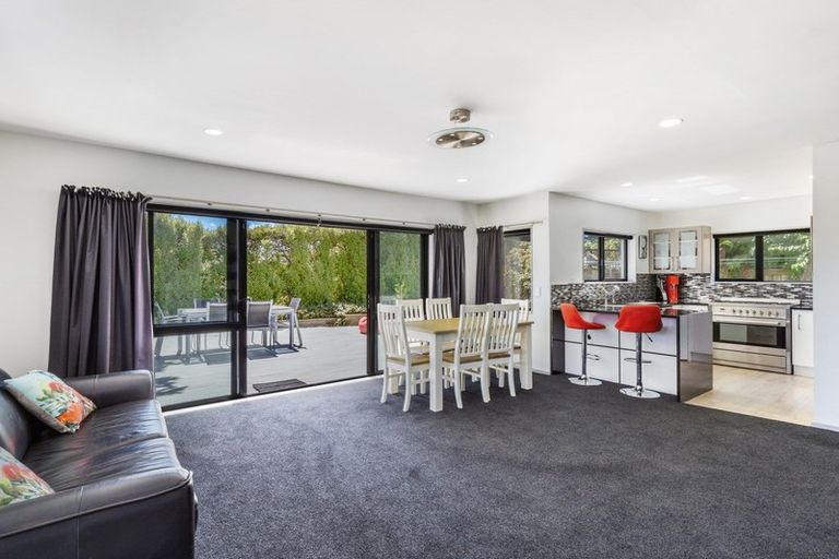 Photo of property in 36 Aubrey Crescent, Rainbow Point, Taupo, 3330