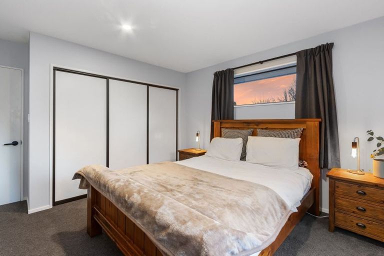 Photo of property in 185 Langdons Road, Northcote, Christchurch, 8052