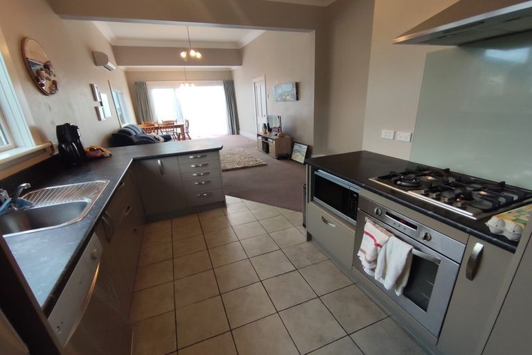 Photo of property in 67 Earls Road, Saint Clair, Dunedin, 9012