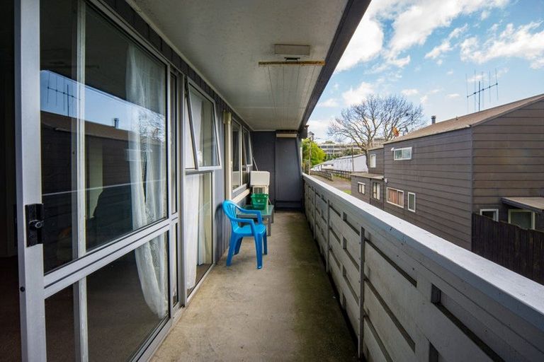 Photo of property in 4/6 Opoia Drive, Hamilton East, Hamilton, 3216