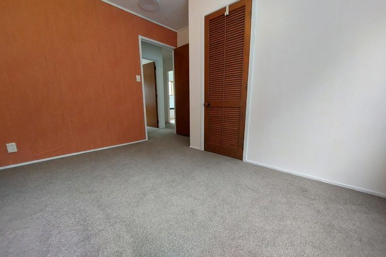 Photo of property in 1/30a Verbena Road, Birkdale, Auckland, 0626