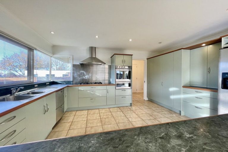 Photo of property in 2a Chateau Close, Gleniti, Timaru, 7910